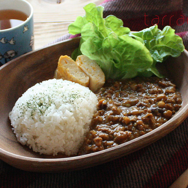 中１長男が作る豆たっぷりキーマカレーを食べつつ、去年の今日を思いかえす。。