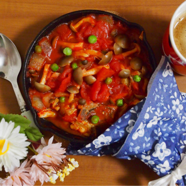 簡単朝ごはん！タラとたっぷり野菜のトマト煮で「ブーケファスト」＊スキレット朝食