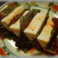 荏胡麻キムチ豆腐～カプレーゼ風