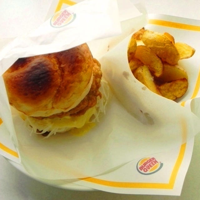 BURGER QUEEＮ  チキンタツタ