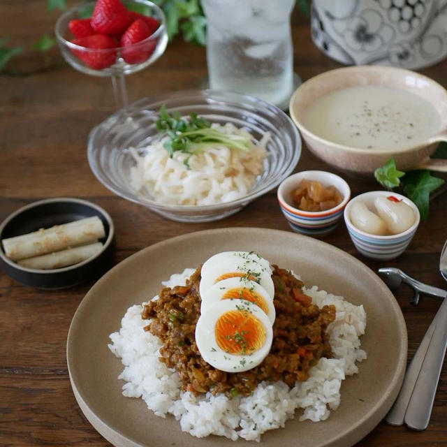 簡単で大満足のドライカレー