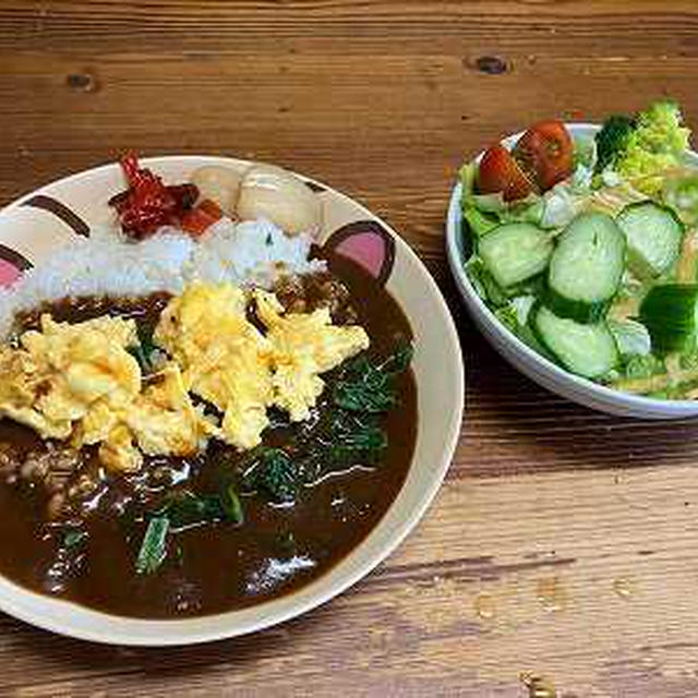 ほうれん草スクランブルエッグカレー