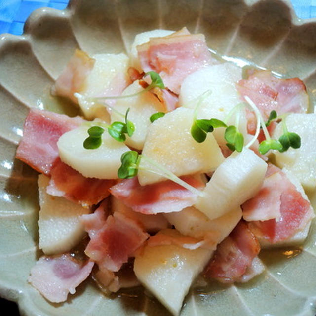 「ヤマキの割烹白だし」と山芋とベーコンで☆定番のさっと煮～♡