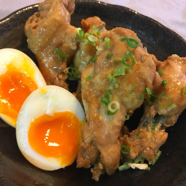 【手羽元のさっぱり煮】はらぺこグリスリーさんの簡単レシピより！