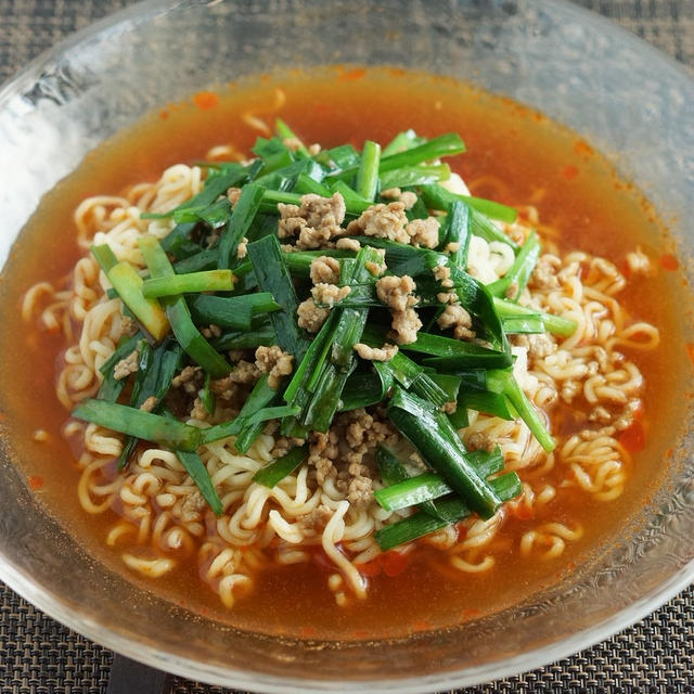 サッポロ一番みそラーメン旨辛で！ニラそぼろの冷やし麺