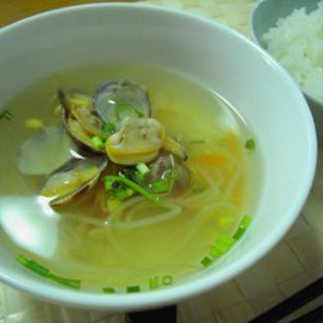 風邪や飲みすぎに良い韓国のスープ　　コンナムルスープ（豆もやしスープ）