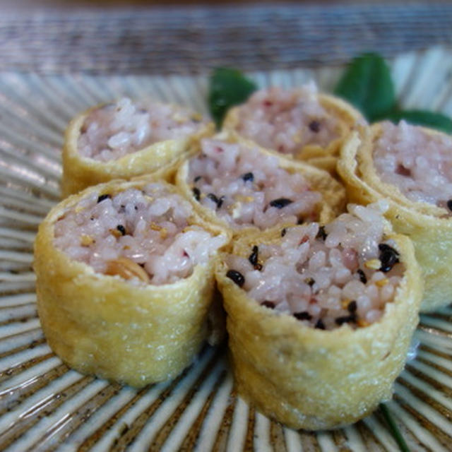 いなり巻き　桜えびのかき揚げ　