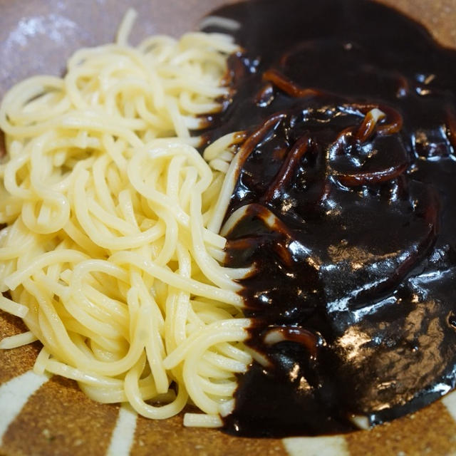 ハウスのプロクオリティ カレーカラヒグ麺