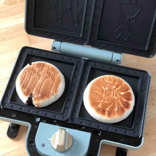 【 ホットサンドメーカーで簡単おやき！】