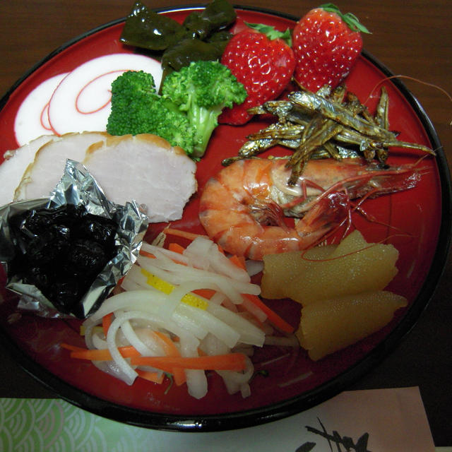 おせち料理とヒラソのお刺身