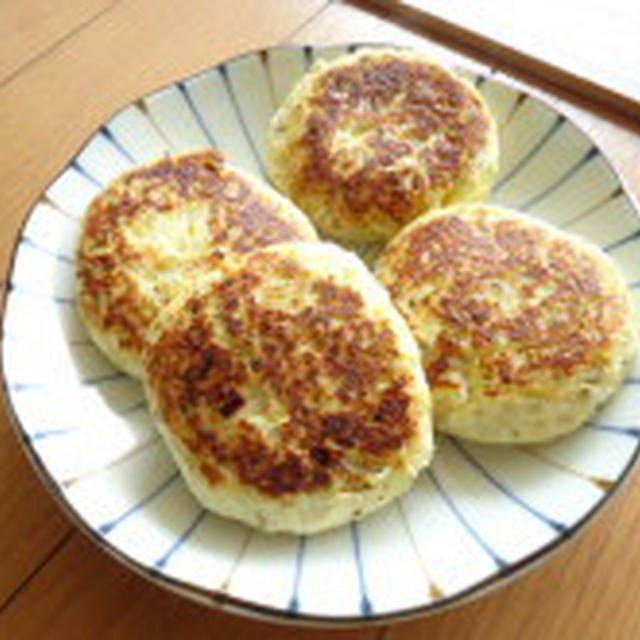 バジルたっぷり♪やわやわ豆腐バーグ