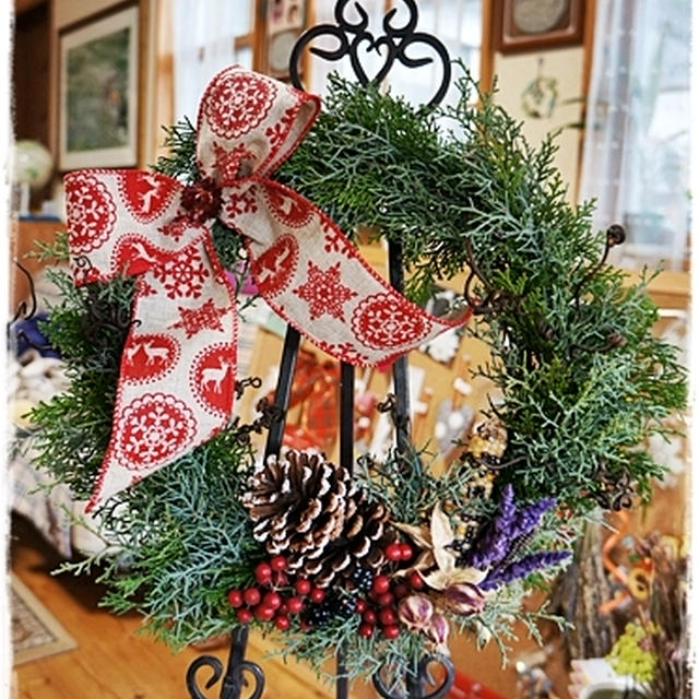 ■全て自家製の素材で『クリスマスリース』を作ろう~♪ (人´∀`)■