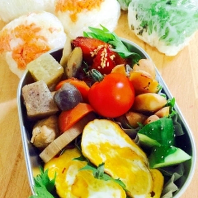 お弁当のおかず☆卵2この厚焼き、筑前煮、鯖みりん