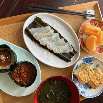 今年の初生りゆずで「ゆず味噌」。