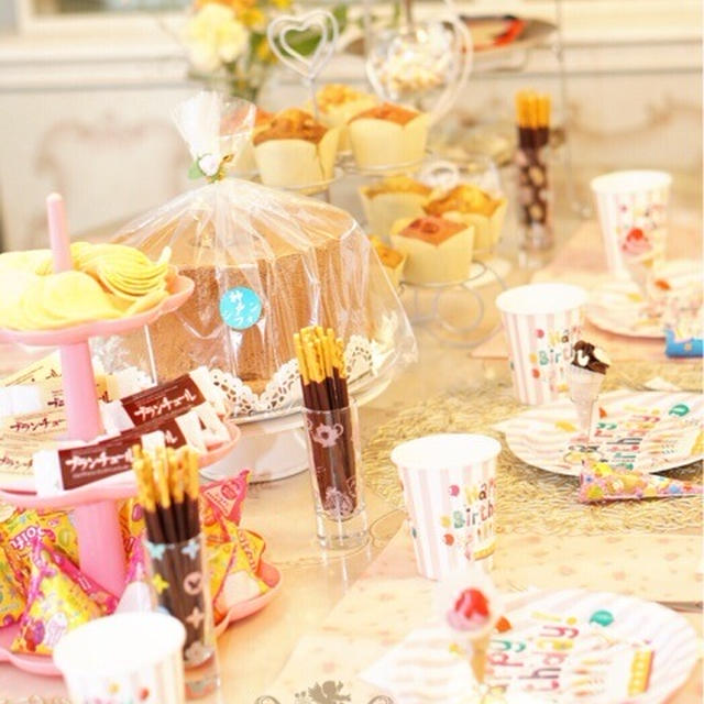ダブルお祝い会♡可愛い三段カップ