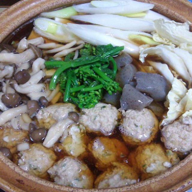 丸めて鍋に