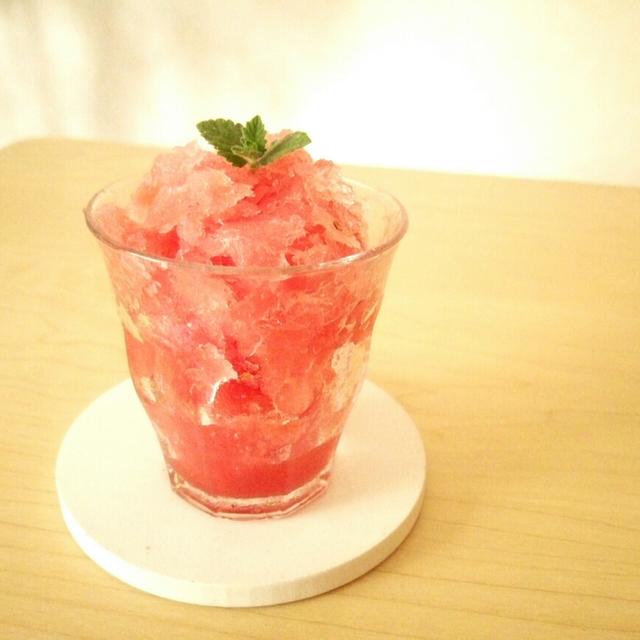 片手でカットできるキッチンペーパーハンガー／水滴が気にならないコースター