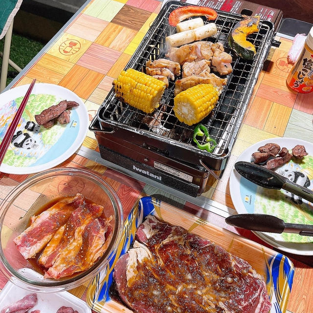 ベランダで焼肉です！！