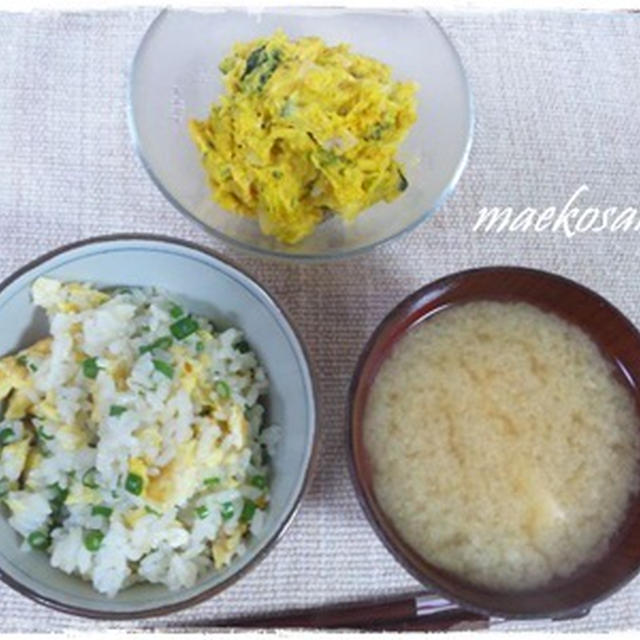 混ぜご飯　と　汁なしうどん