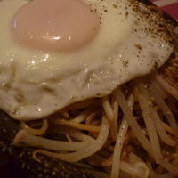 もやしのスタミナ焼きそば。