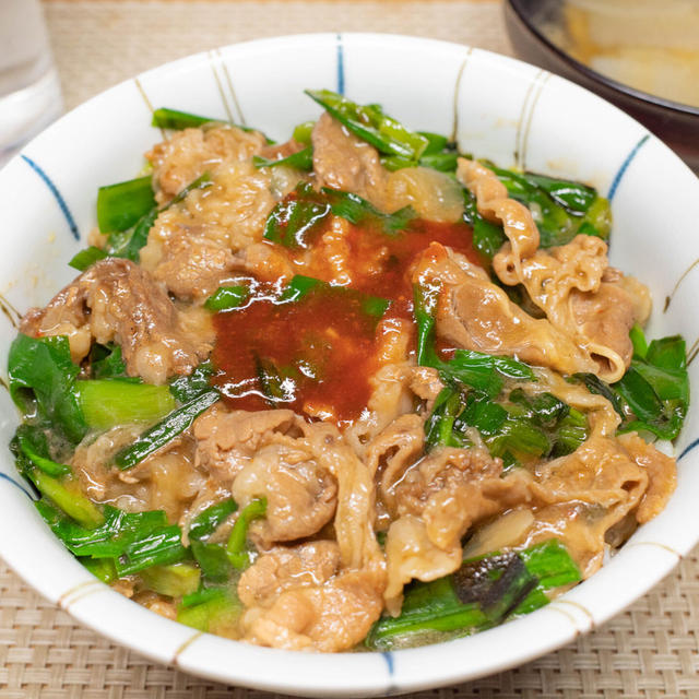 すき家牛丼の具でつくる、あんかけニラキムチ牛丼