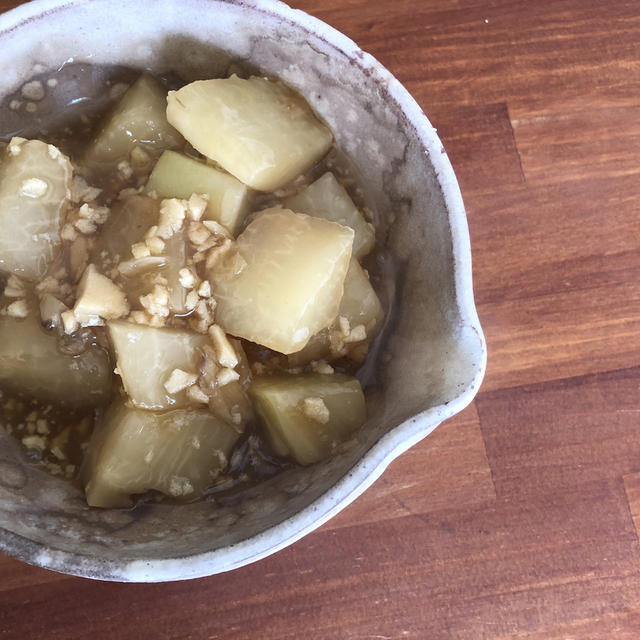 ほっこりあったまる　聖護院大根のそぼろ風煮物