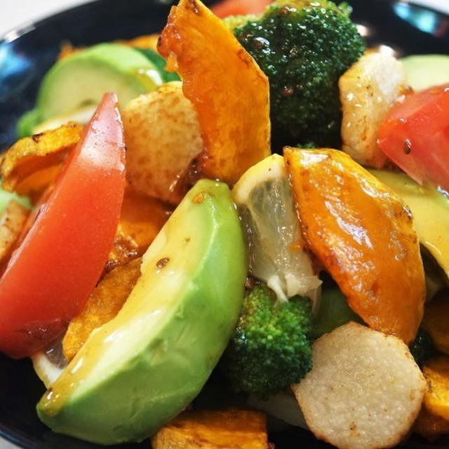 ■朝活サラダ【朝から　緑黄色野菜をタップリ食べると　元気が出ますね＾＾】