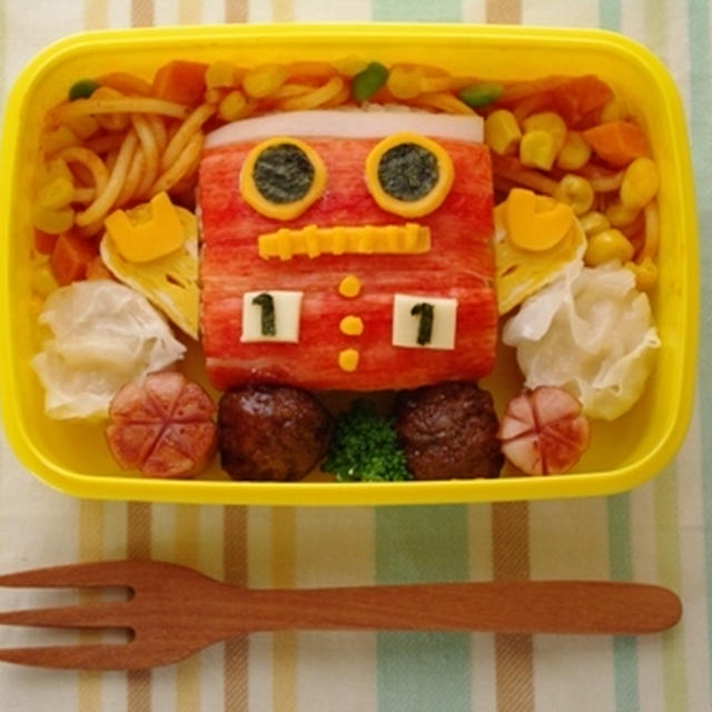 赤いロボットのお弁当