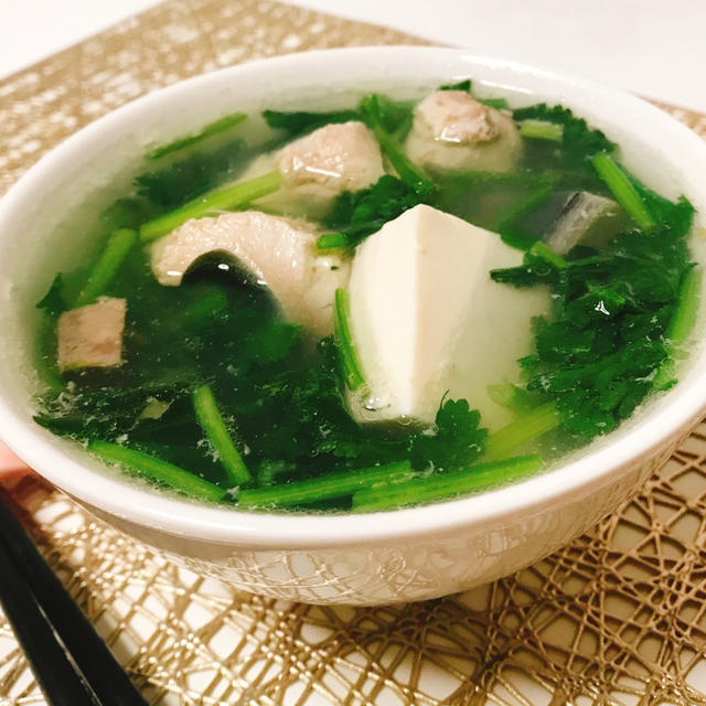 パクチー豆腐魚スープ