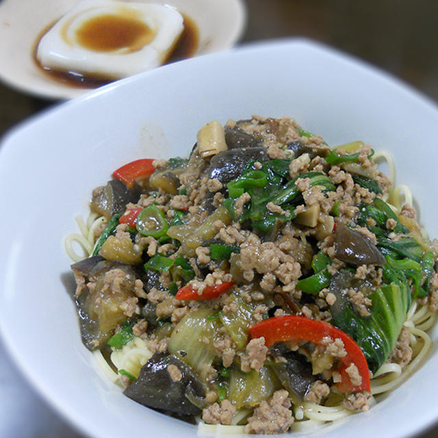 なすとひき肉の旨味麺