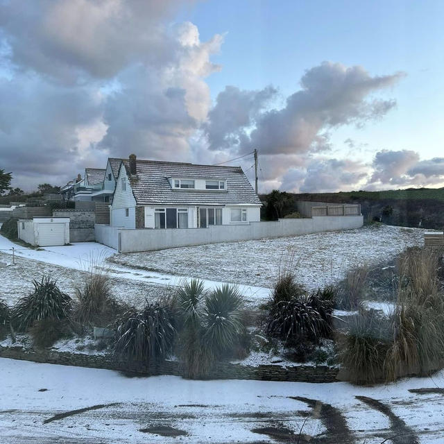 コーンウォール旅行記（最終回）ホテルディナーと雪景色
