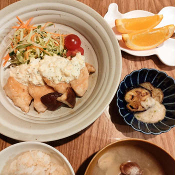あれこれ迷ってチキン南蛮。