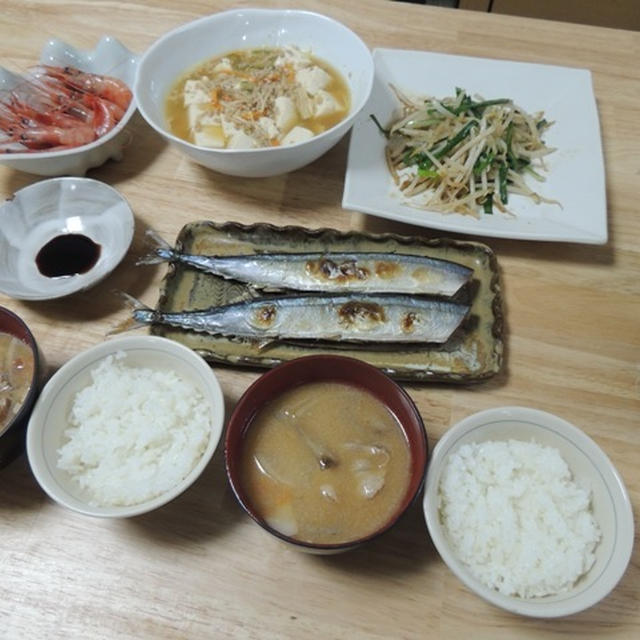 昨夜はサンマの塩焼きなど和食で！