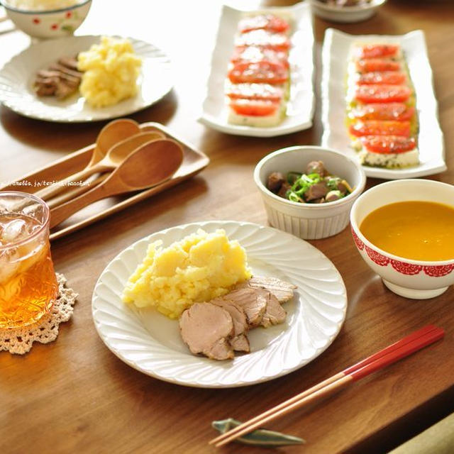夏のランチはコレ！アボカドと冷凍トマトのチリそうめんと、携帯の予測変換