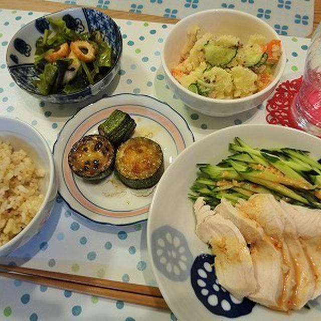 たっぷりキュウリのバンバンジー♪　ポテトサラダ♪