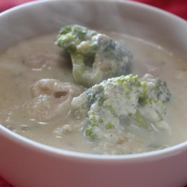 365日汁物レシピNo.15「鶏肉とブロッコリーの豆乳スープ」