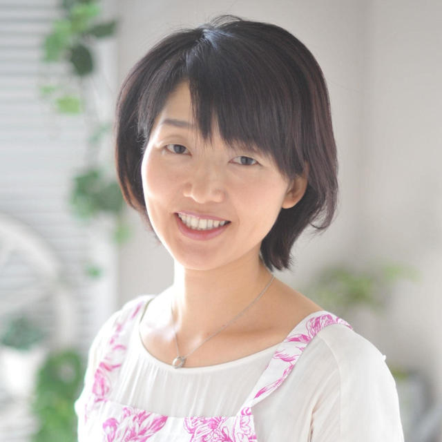 陶芸家 田端志音先生のご自宅でのバーベキューを楽しみつつ、アトリエと茶室にも案内して頂きま...