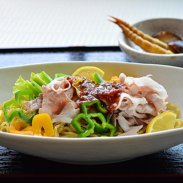 冷しゃぶのっけ ☆ 冷たい担々麺