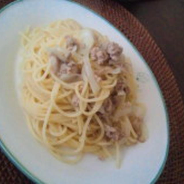 ひき肉のパスタ＆ＰＡＲＩＹＡでランチ
