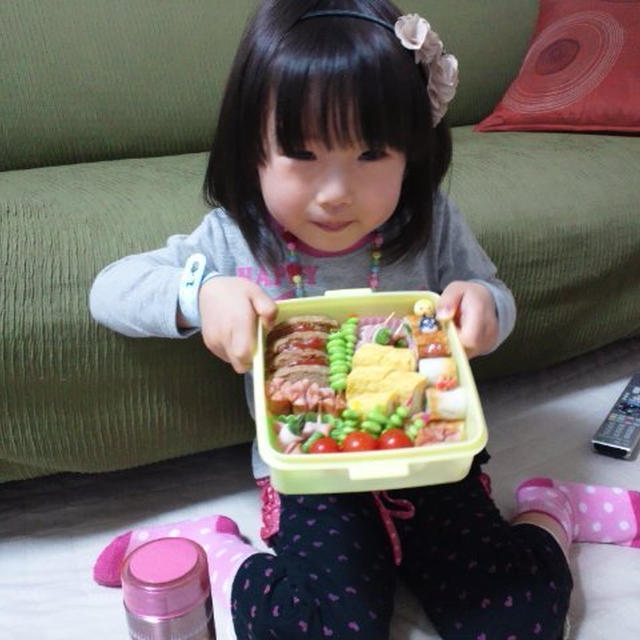 初の幼稚園でお弁当だけど。。。