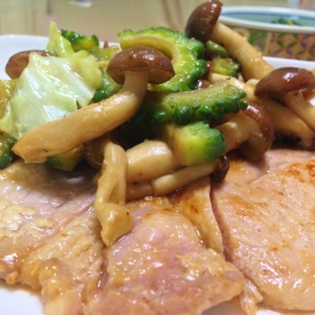 豚ロース肉を焼いて＆去年の咲き終わった種の日々草♪
