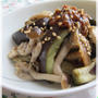 つるるん野菜の、肉味噌風ソースがけ
