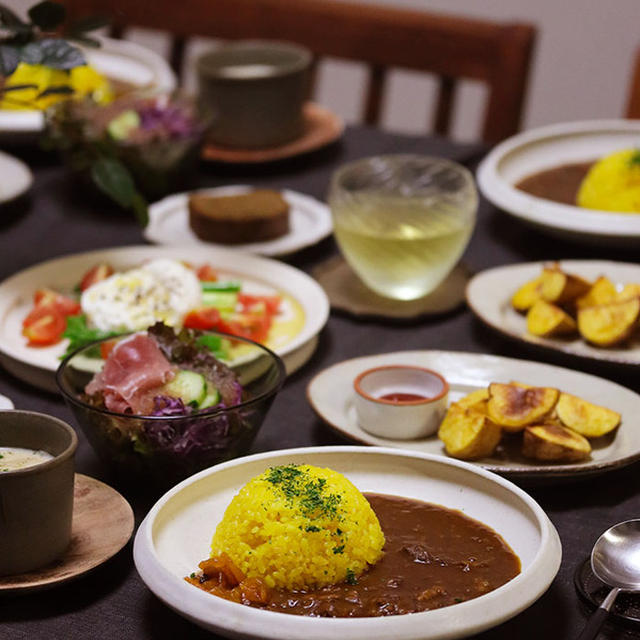 【献立】絶品カレーと、焼きインカのめざめと、アスパラとトマトのブラータチーズカプレーゼなど。～インカのめざめを探して三千里～