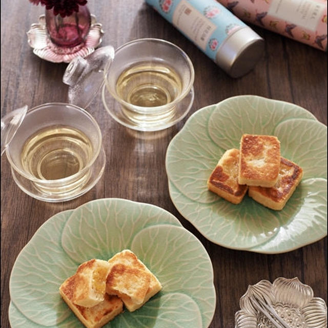 手作り鳳梨酥（パイナップルケーキ）と烏龍茶でティータイム