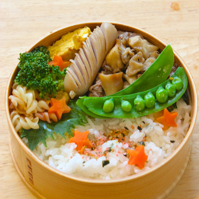【　茹でて→焼く→炒めるを玉子焼き器で！な、お弁当　】
