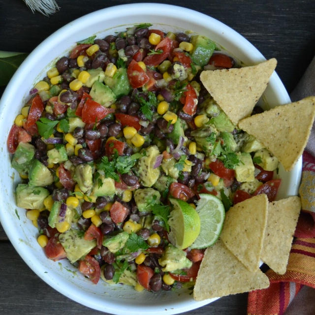 Tex-Mex Black Bean Salad ブラックビーンとアボカドのサラダ