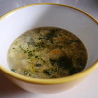混ぜ込みわかめのスープ