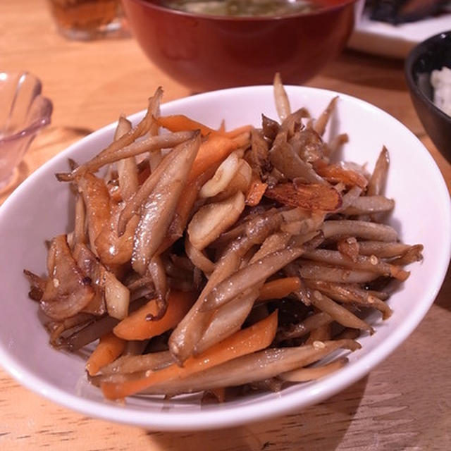 効率がいい和食家庭料理。醤油ベースのきんぴらごぼう｜日本の和食家庭料理文化を知ってもらう