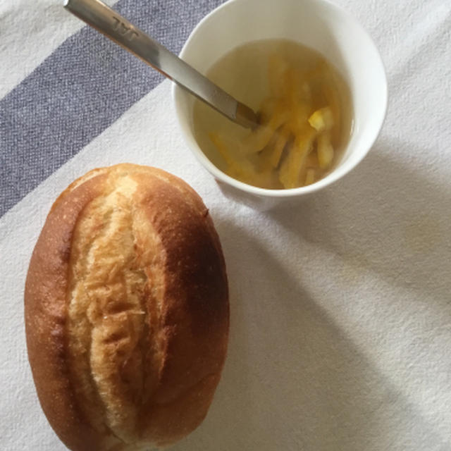 一人でゆっくり朝ごはん