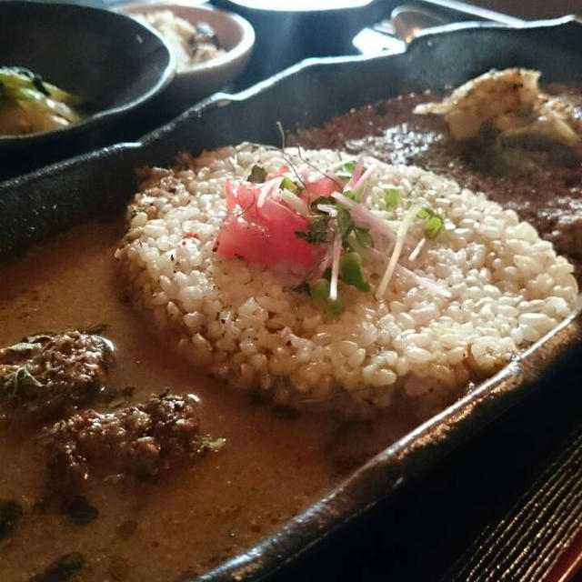 旧ヤム邸のスパイスカレー中毒。